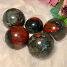 Load image into Gallery viewer, Bloodstone - Sphere