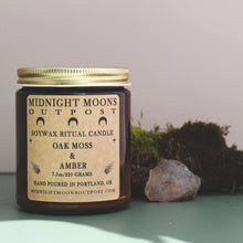 Load image into Gallery viewer, Oakmoss & Amber Soy Candle