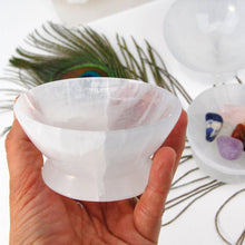 Load image into Gallery viewer, Selenite Pedestal Bowl - 4”