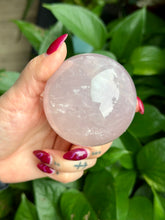 Load image into Gallery viewer, Rose Quartz Sphere