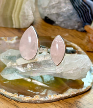 Load image into Gallery viewer, Rose Quartz Sterling Silver Rings