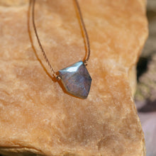Load image into Gallery viewer, Labradorite Empowering Necklace for Determined To Rise