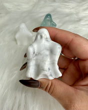 Load image into Gallery viewer, Crystal Carved Ghosts 👻 Halloween