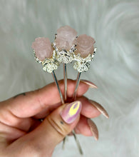 Load image into Gallery viewer, Crystal Roses with Metal Stems🌹