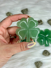 Load image into Gallery viewer, Green Aventurine 4-leaf Clovers