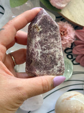 Load image into Gallery viewer, Lepidolite Tower
