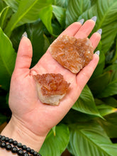 Load image into Gallery viewer, Tangerine Quartz Formations
