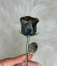 Load image into Gallery viewer, Crystal Roses with Metal Stems🌹