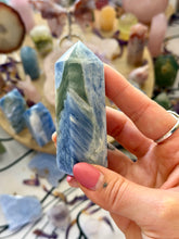 Load image into Gallery viewer, Blue Kyanite Towers