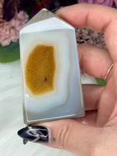 Load image into Gallery viewer, Druzy Agate Towers