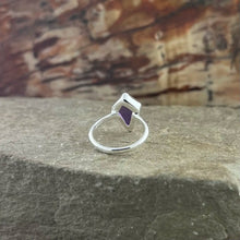 Load image into Gallery viewer, Gemstone Shield / Kite Sterling Silver Rings