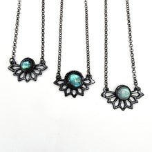Load image into Gallery viewer, Labradorite Radiance Necklace
