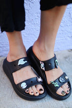 Load image into Gallery viewer, SEA WITCH SHOE CHARMS