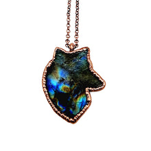 Load image into Gallery viewer, Labradorite Carved Wolf Necklace