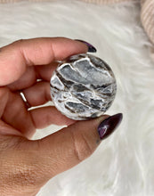 Load image into Gallery viewer, Sphalerite - Spheres