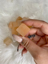 Load image into Gallery viewer, Peach Selenite - Cubes