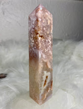 Load image into Gallery viewer, Flower Agate-Tower