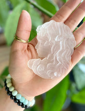Load image into Gallery viewer, Medusa Carving - Selenite