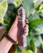 Load image into Gallery viewer, Unicorn Stone(Pegmatite) - Towers