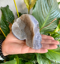 Load image into Gallery viewer, Druzy Agate Skull - Large