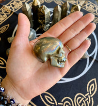 Load image into Gallery viewer, Pyrite Skull