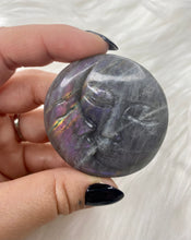 Load image into Gallery viewer, Labradorite Carved Sun/Moon