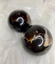 Load image into Gallery viewer, Amber - Spheres