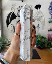 Load image into Gallery viewer, Howlite Tower-Large