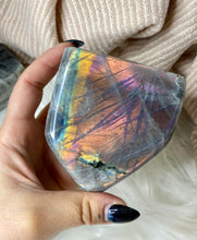 Load image into Gallery viewer, Labradorite Freeform - Rainbow/Purple flash
