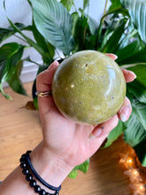Load image into Gallery viewer, Serpentine-Sphere
