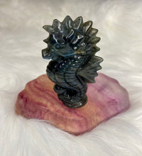 Load image into Gallery viewer, Labradorite Carved Seahorse