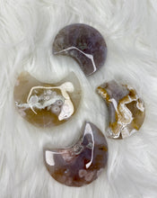 Load image into Gallery viewer, Flower Agate Moon