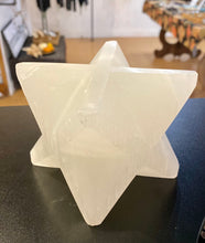 Load image into Gallery viewer, Selenite Merkaba