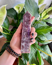 Load image into Gallery viewer, Unicorn Stone(Pegmatite) - Towers