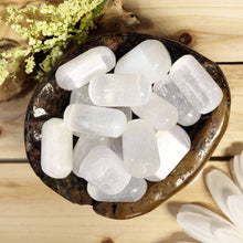 Load image into Gallery viewer, Selenite-Tumbles