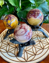 Load image into Gallery viewer, Mookaite - Spheres