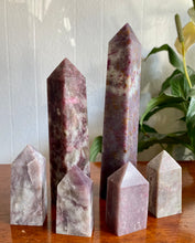 Load image into Gallery viewer, Unicorn Stone(Pegmatite) - Towers