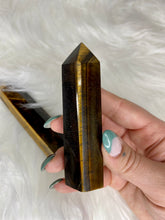 Load image into Gallery viewer, Tiger Eye Tower