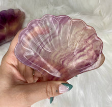 Load image into Gallery viewer, Magenta Fluorite Seashell Bowls