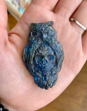 Load image into Gallery viewer, Labradorite Owl holding Skull Carving