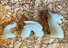 Load image into Gallery viewer, Crystal Sea Dragon (3 piece)