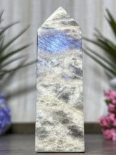 Load image into Gallery viewer, Flashy Moonstone Sunstone - Towers