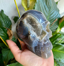 Load image into Gallery viewer, Druzy Agate Skull - Large