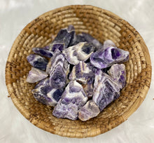 Load image into Gallery viewer, Chevron Amethyst - Raw
