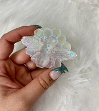 Load image into Gallery viewer, Aura Selenite Bee
