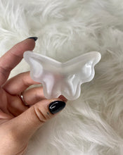 Load image into Gallery viewer, Selenite Mini Bowls