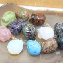 Load image into Gallery viewer, Carved Crystal Alien Skull