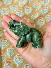 Load image into Gallery viewer, Crystal Elephants - Large
