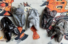 Load image into Gallery viewer, Crystal Carved Bats 🦇 Halloween
