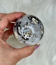 Load image into Gallery viewer, Druzy Sugar Agate Sphere

